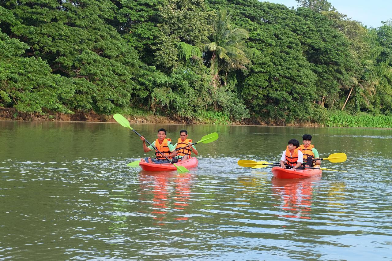 Princess River Kwai Hotel Kanchanaburi Exterior photo