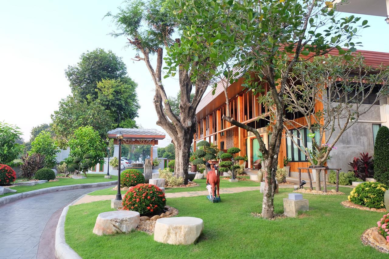 Princess River Kwai Hotel Kanchanaburi Exterior photo